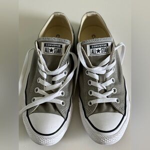 Unisex Green Converse Low Tops